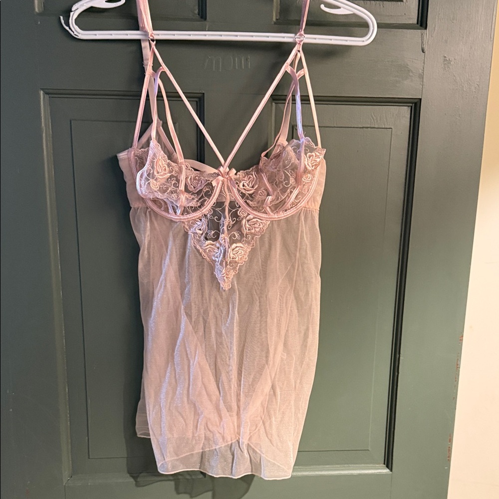 Elegant Pink Lace Chemise